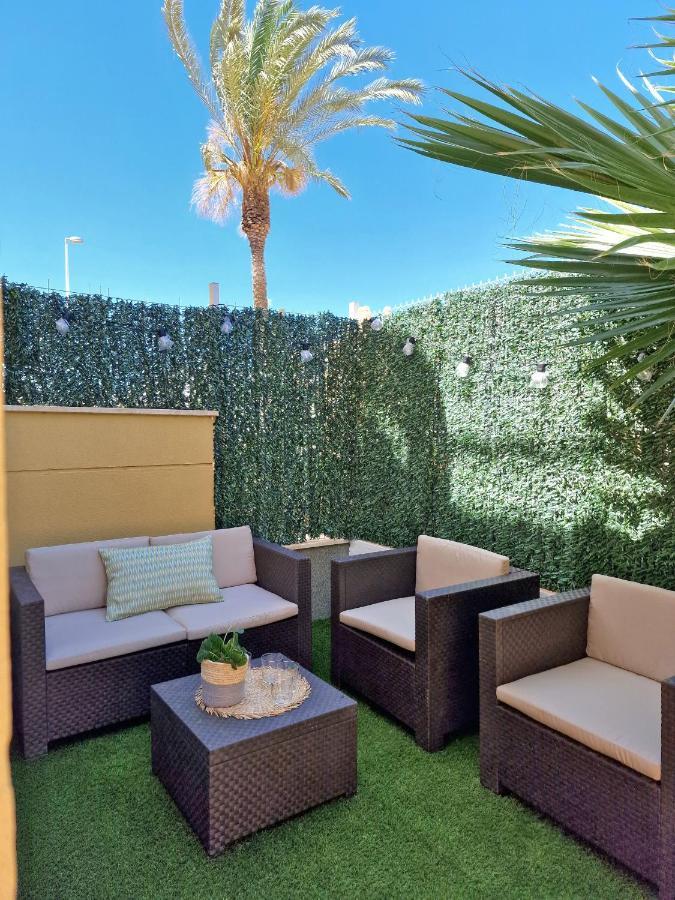 Precioso Bajo Con Jardin En Vera Exterior foto